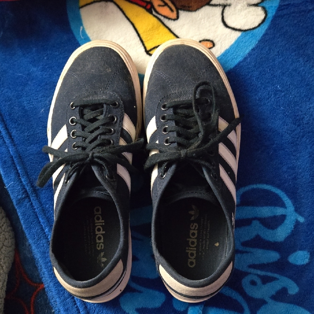 Adidas Blue and White Athletic Shoes Versatile Design